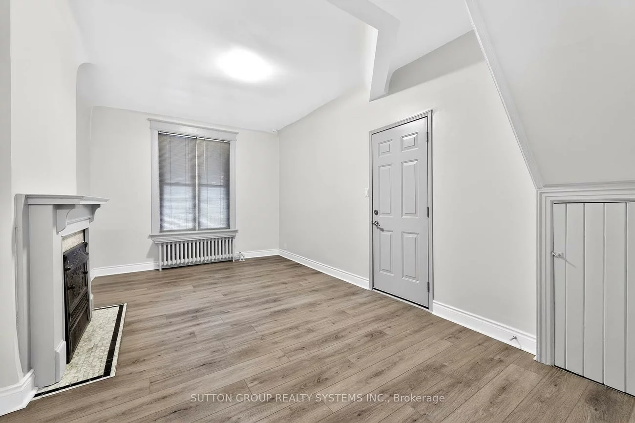 250, Christie, Annex, Toronto