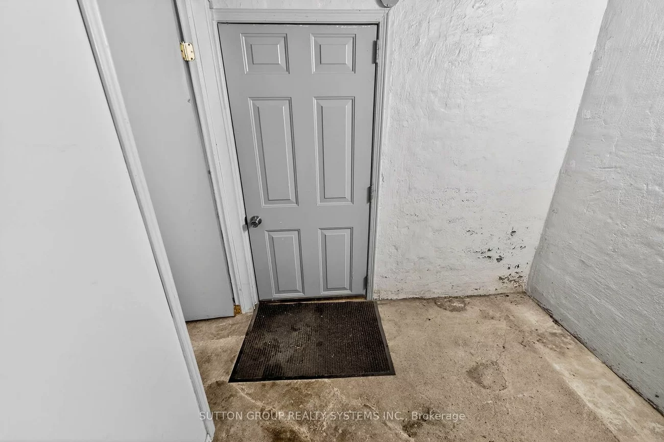 250, Christie, Annex, Toronto