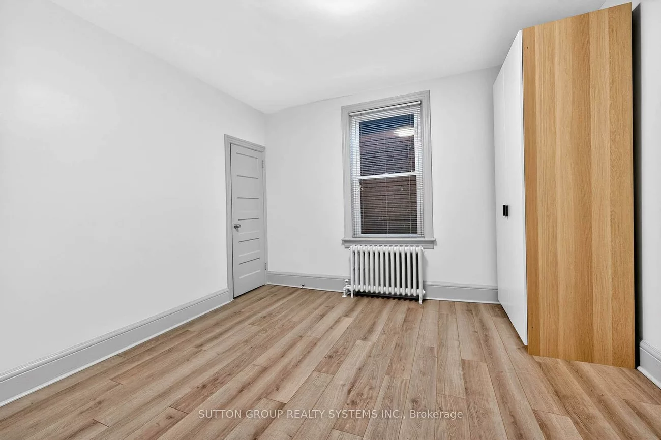 250, Christie, Annex, Toronto