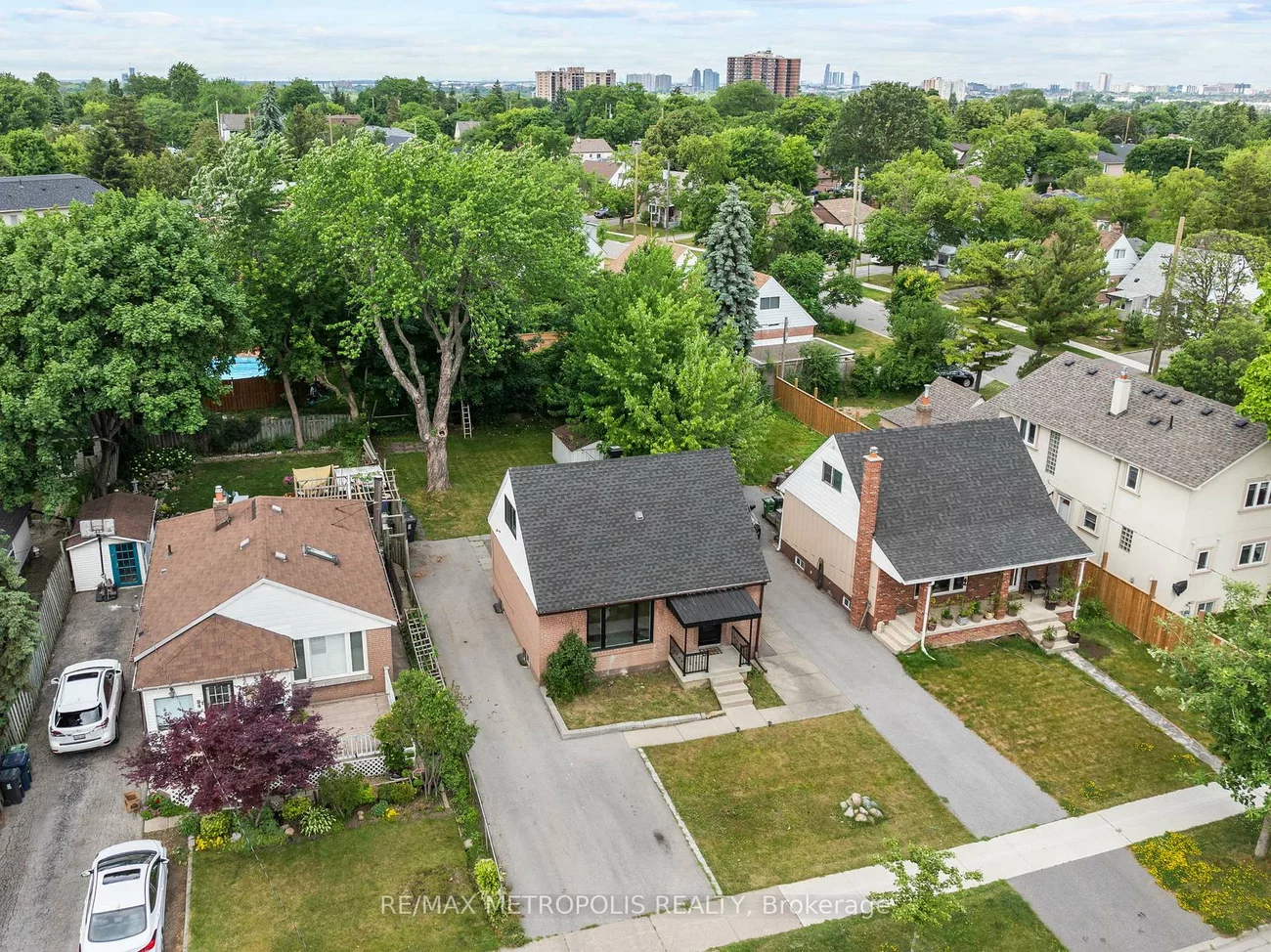 96, Allenby, Elms-Old Rexdale, Toronto