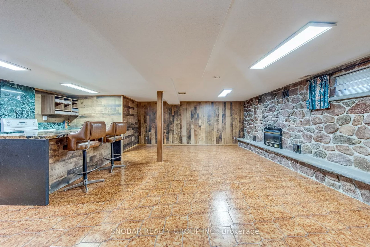 47, Bucksburn, West Humber-Clairville, Toronto