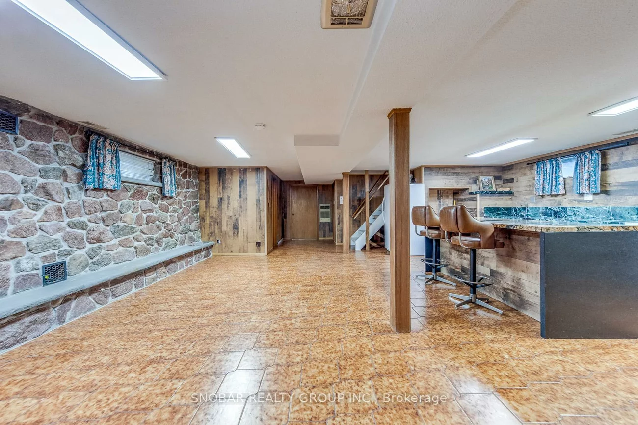 47, Bucksburn, West Humber-Clairville, Toronto