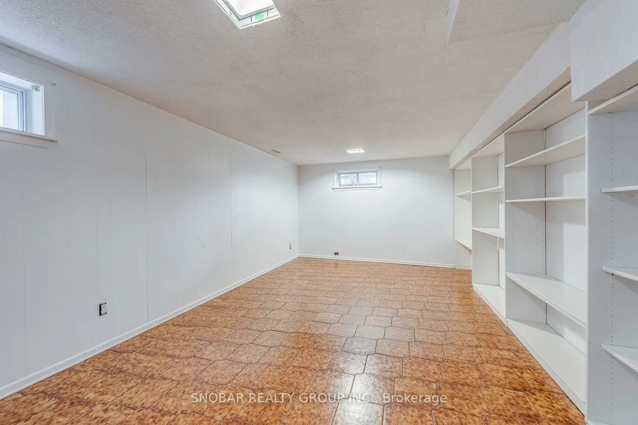 47, Bucksburn, West Humber-Clairville, Toronto