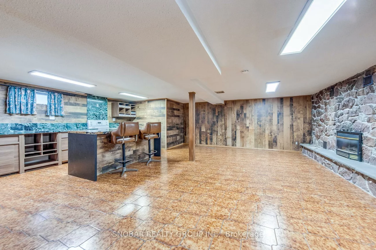 47, Bucksburn, West Humber-Clairville, Toronto