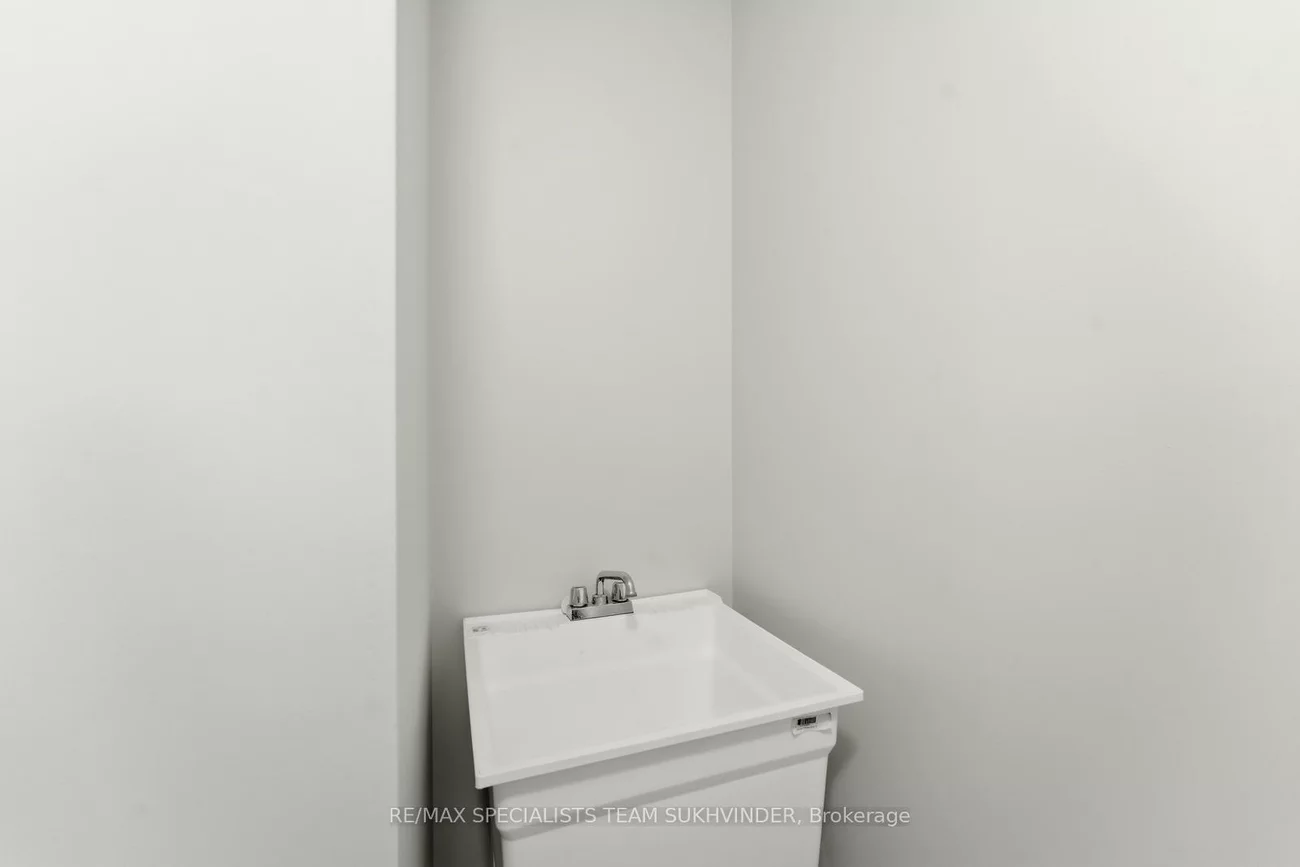 8, Tarmola Park, Humber Summit, Toronto