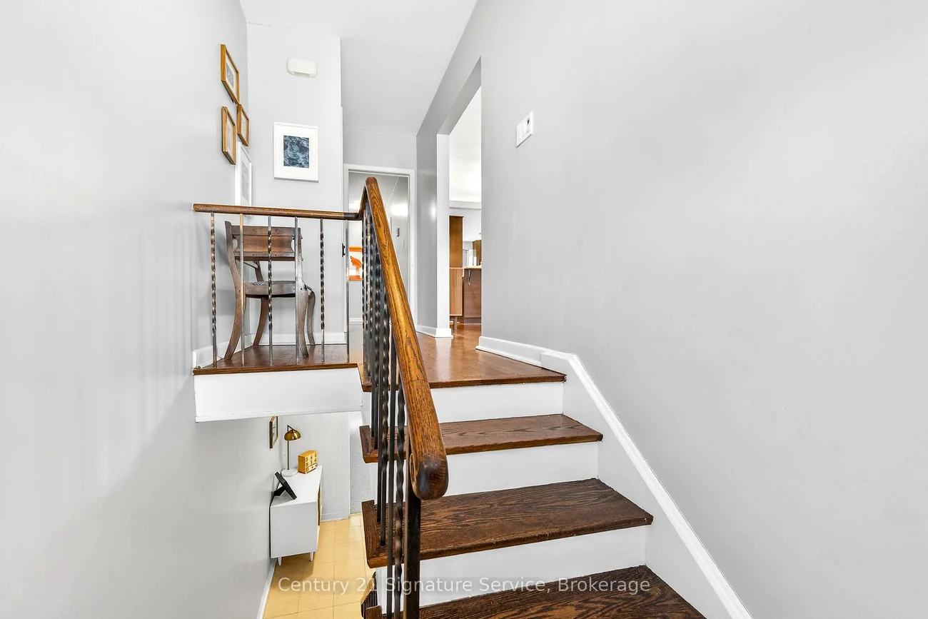 83, Coney, Stonegate-Queensway, Toronto