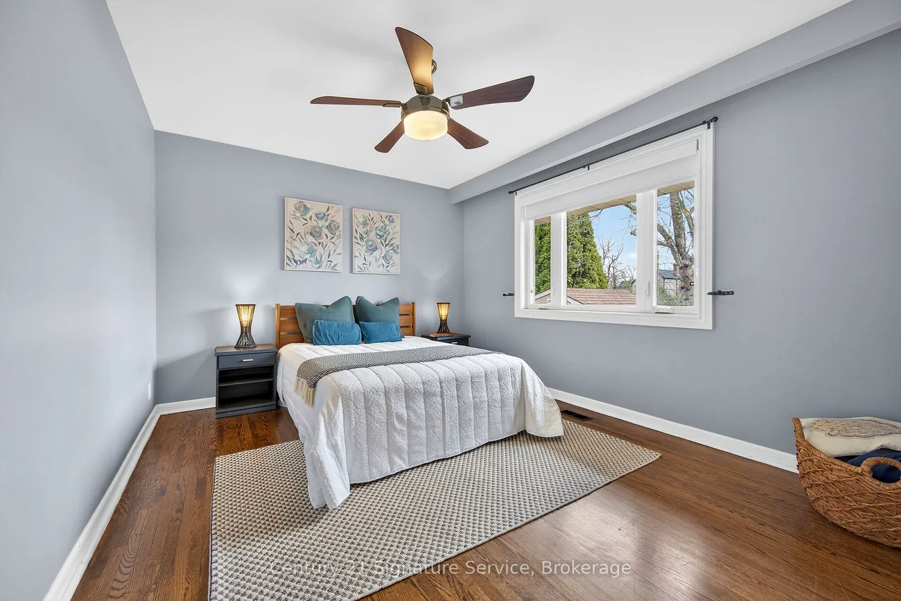 83, Coney, Stonegate-Queensway, Toronto