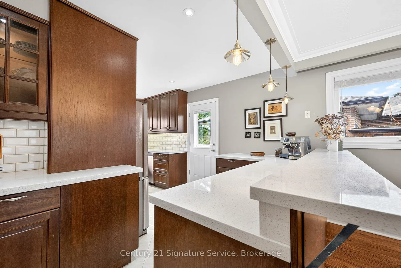 83, Coney, Stonegate-Queensway, Toronto