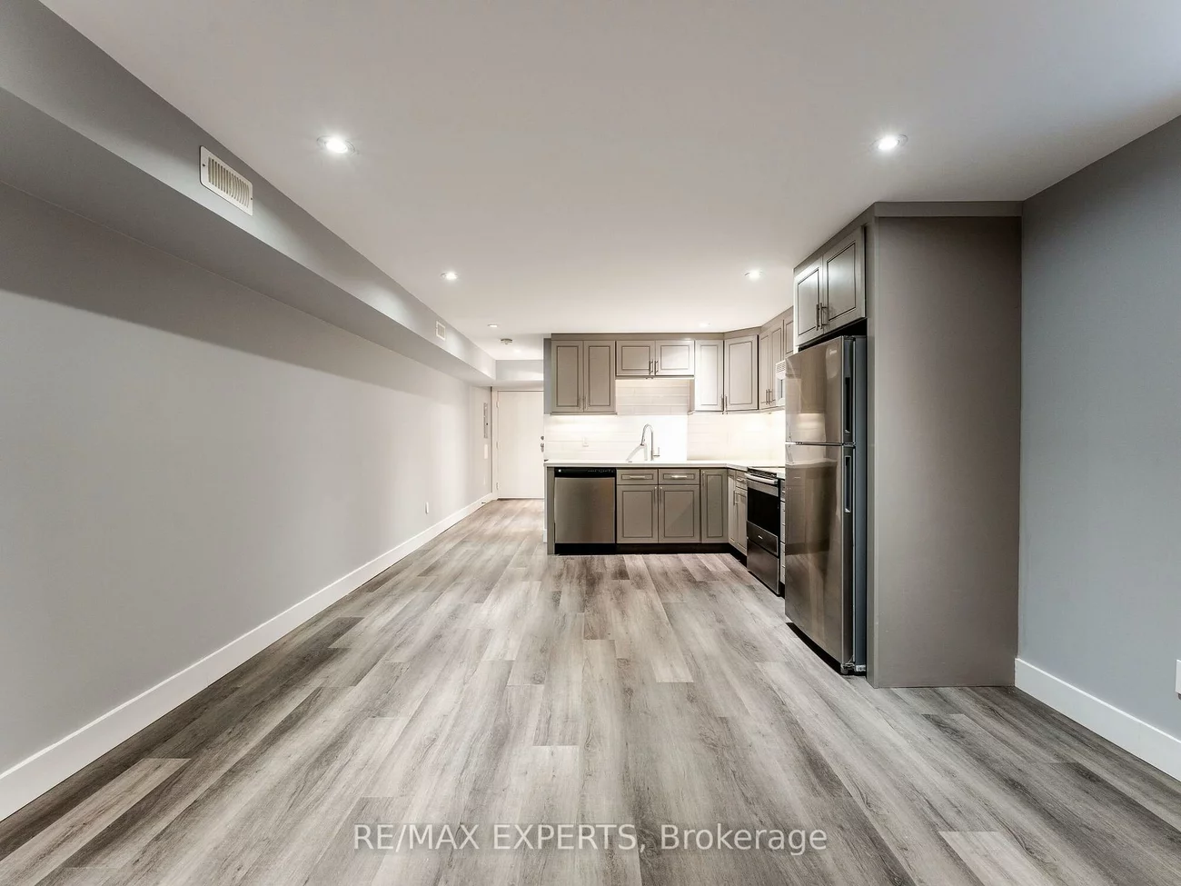 2, Hyde, Keelesdale-Eglinton West, Toronto