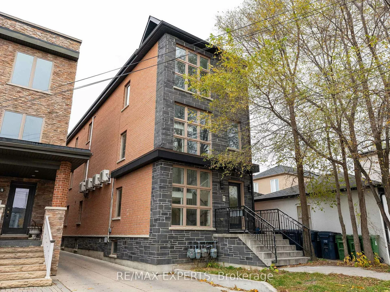 2, Hyde, Keelesdale-Eglinton West, Toronto