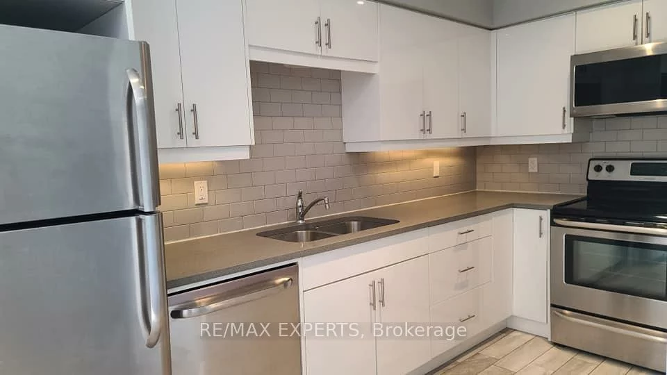 2, Hyde, Keelesdale-Eglinton West, Toronto