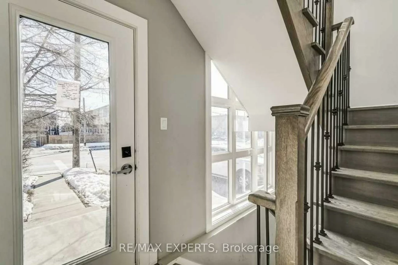 2, Hyde, Keelesdale-Eglinton West, Toronto