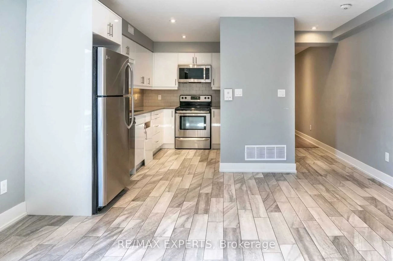 2, Hyde, Keelesdale-Eglinton West, Toronto