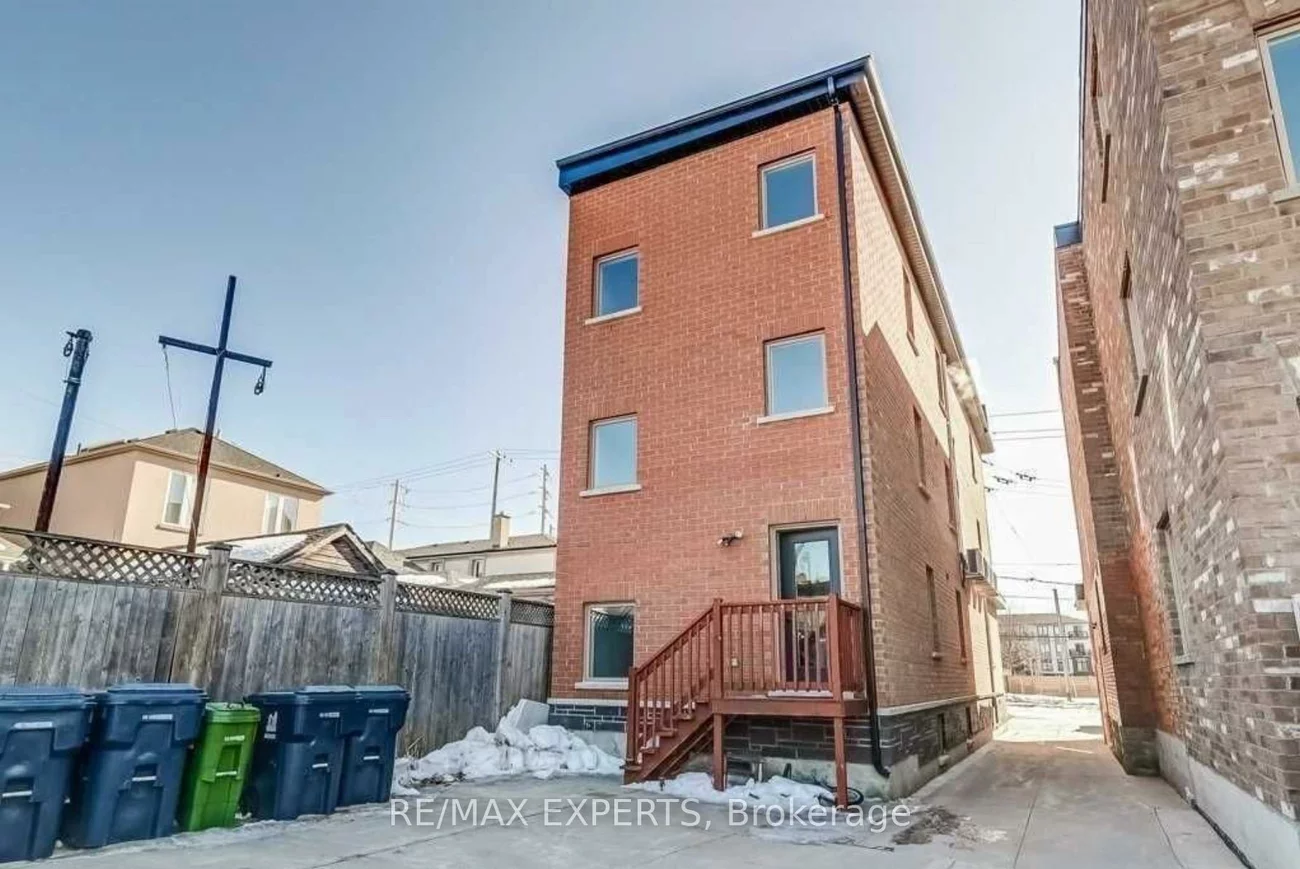 2, Hyde, Keelesdale-Eglinton West, Toronto