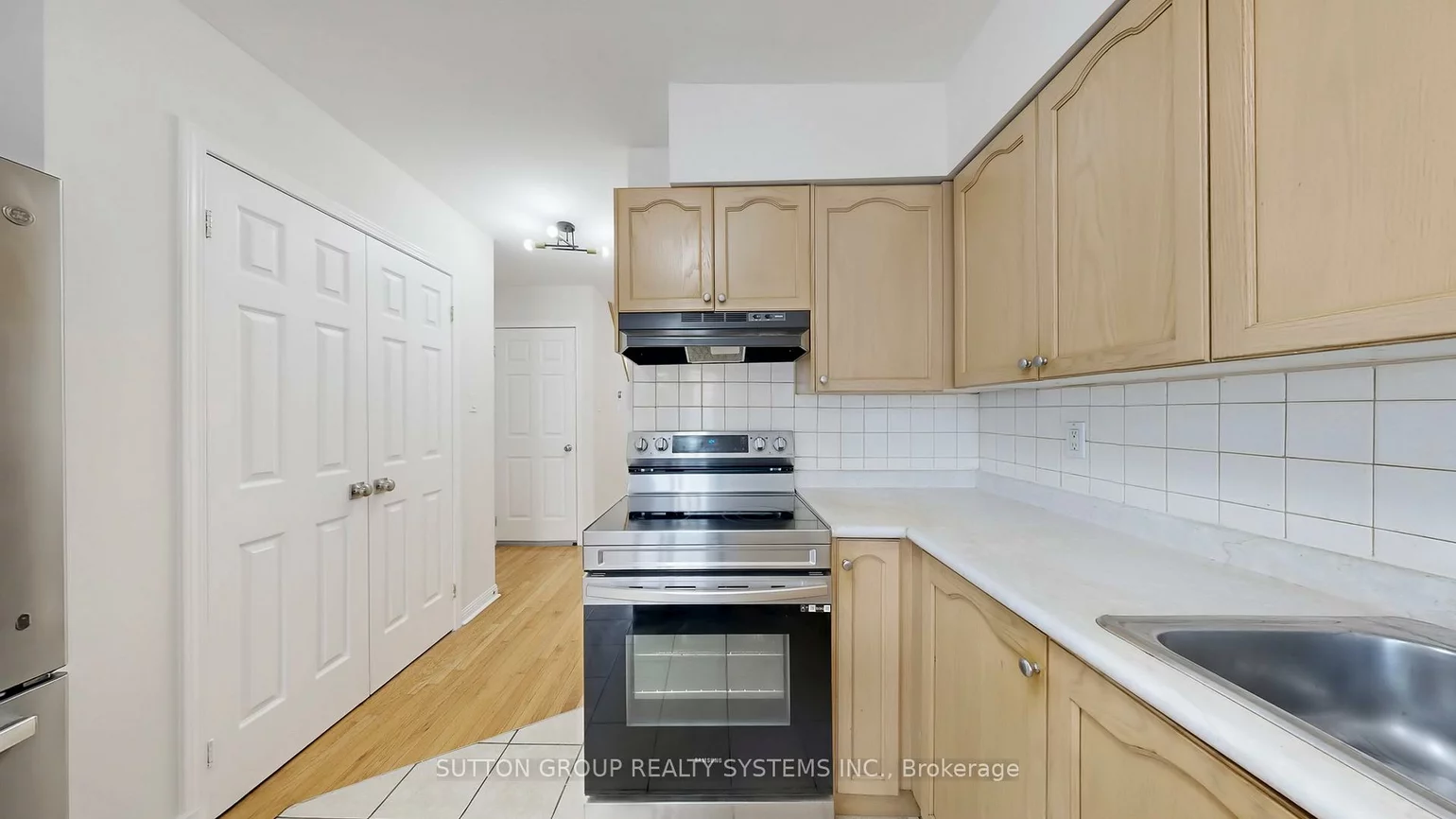 68, Osler, Dovercourt-Wallace Emerson-Junction, Toronto