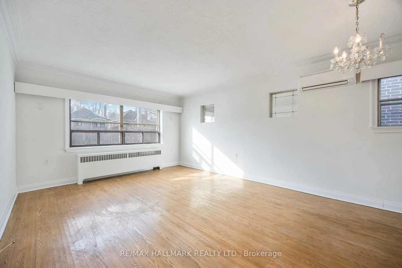 16, Bermuda, Stonegate-Queensway, Toronto