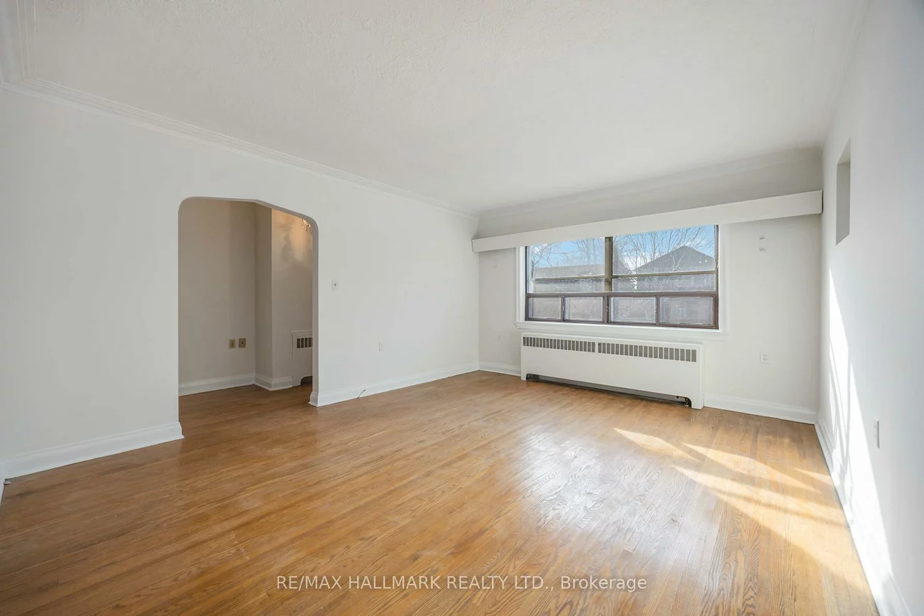 16, Bermuda, Stonegate-Queensway, Toronto