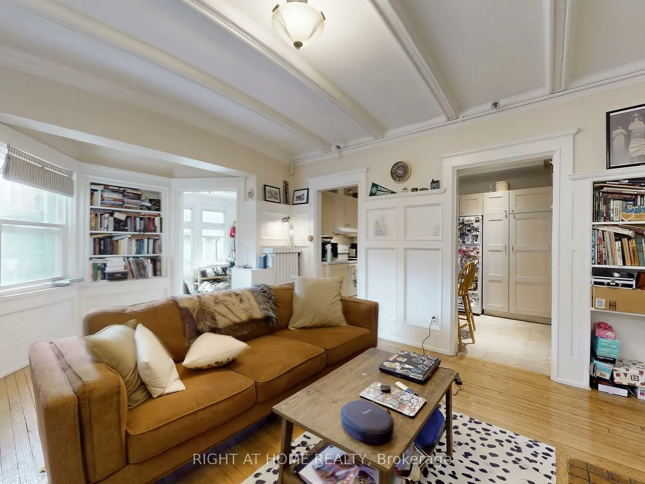 32, High Park, High Park-Swansea, Toronto