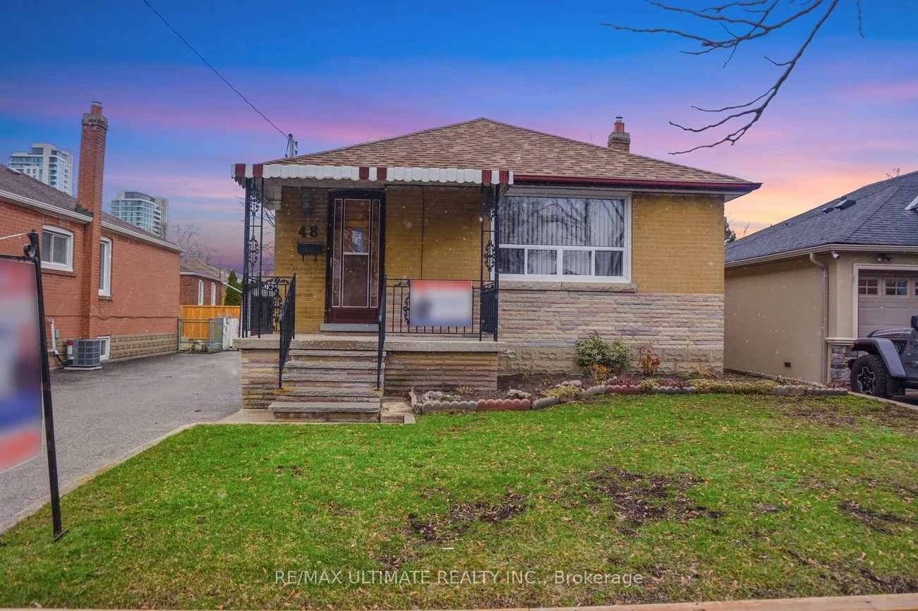 48, Savona, Alderwood, Toronto