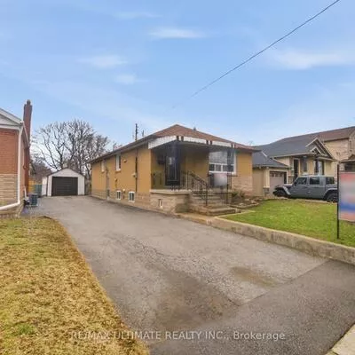 48, Savona, Alderwood, Toronto