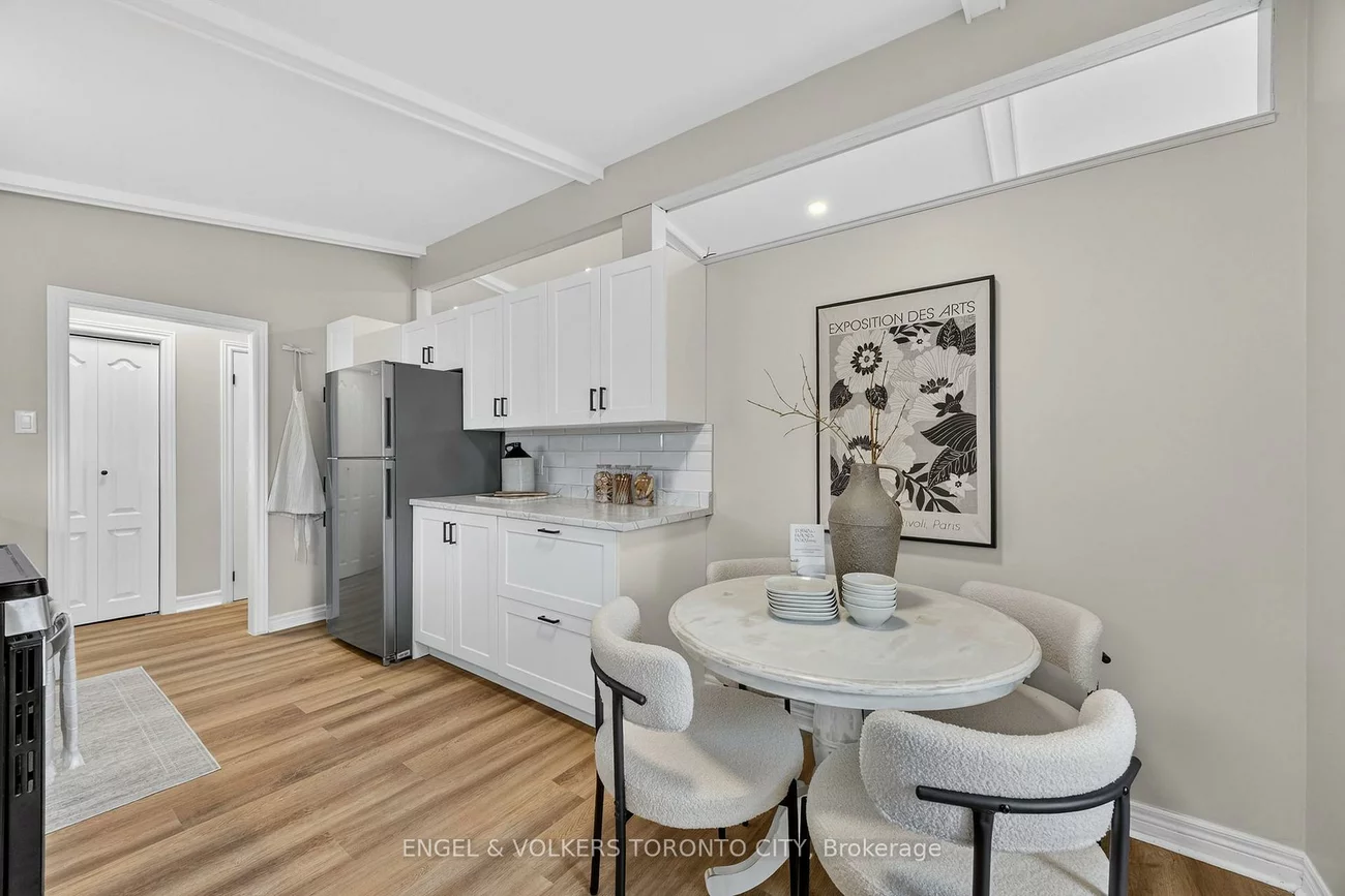 33, Wheatsheaf, Black Creek, Toronto