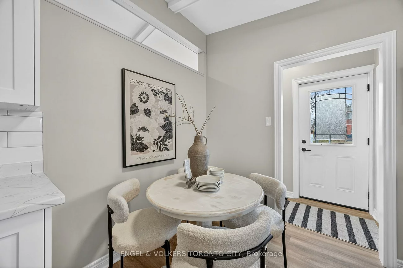 33, Wheatsheaf, Black Creek, Toronto