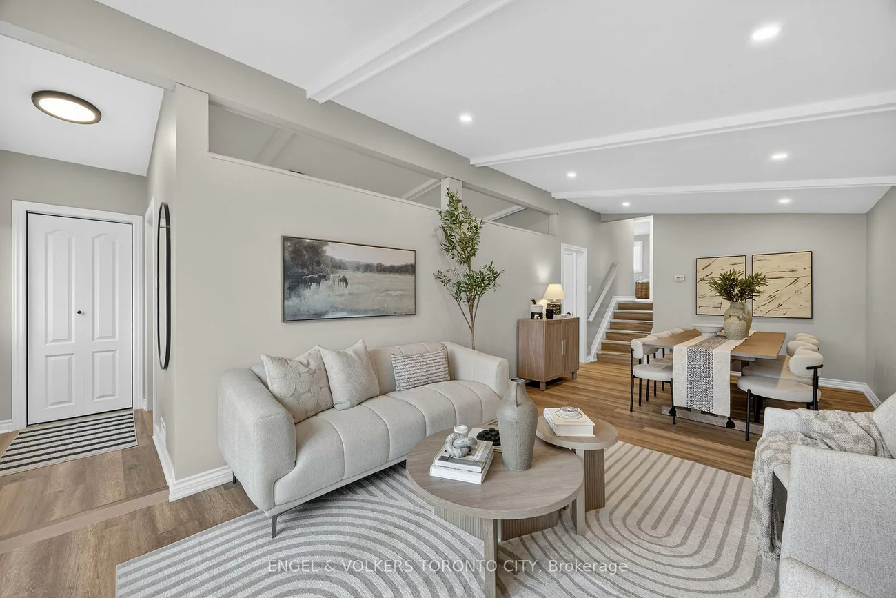 33, Wheatsheaf, Black Creek, Toronto