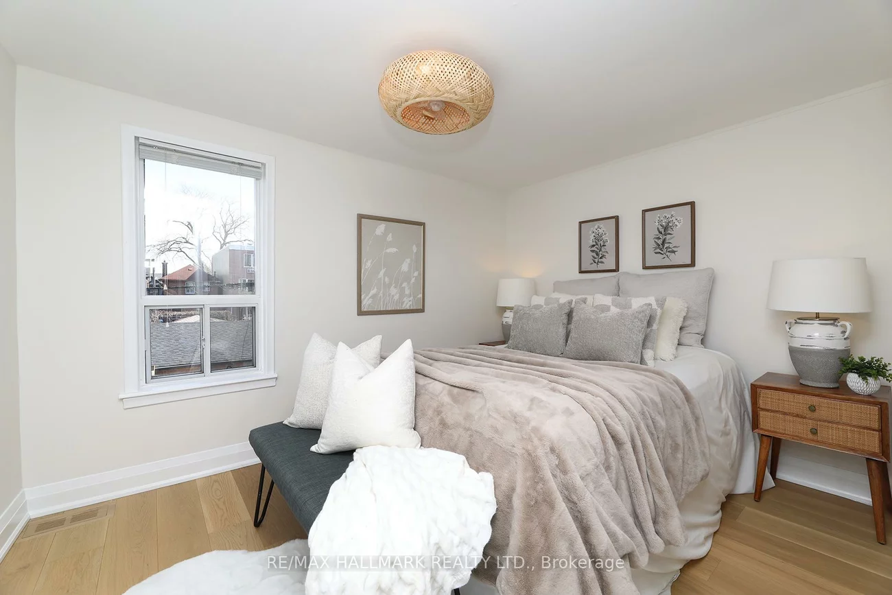 391, Delaware, Dovercourt-Wallace Emerson-Junction, Toronto