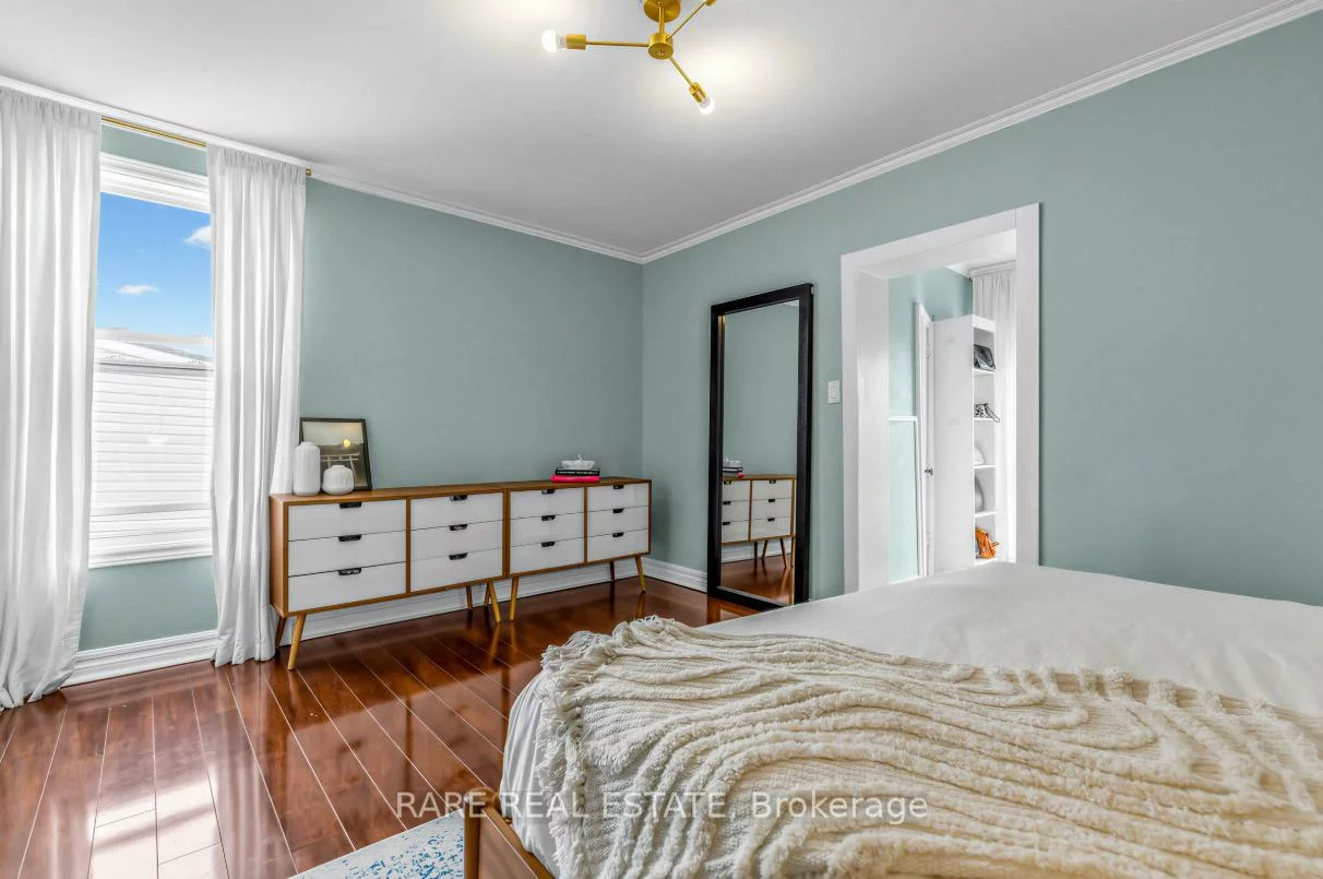 18, Earlscourt, Corso Italia-Davenport, Toronto