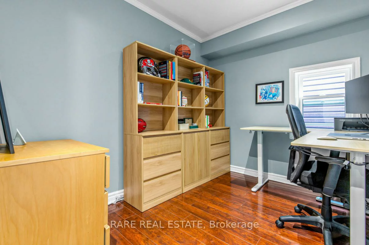 18, Earlscourt, Corso Italia-Davenport, Toronto