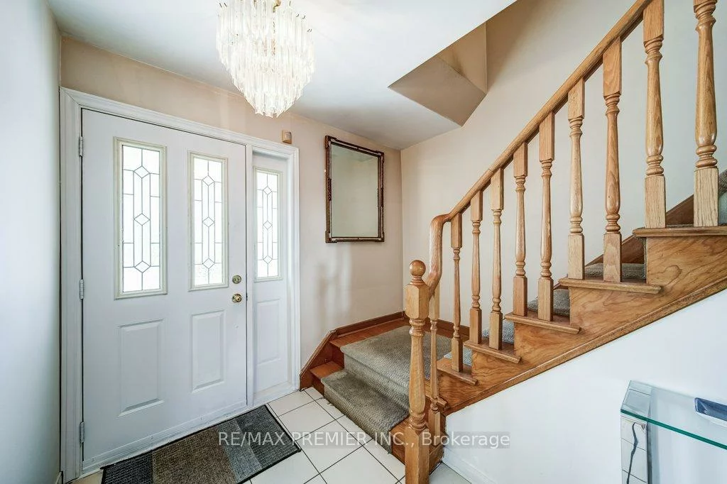 334, Rimilton, Alderwood, Toronto