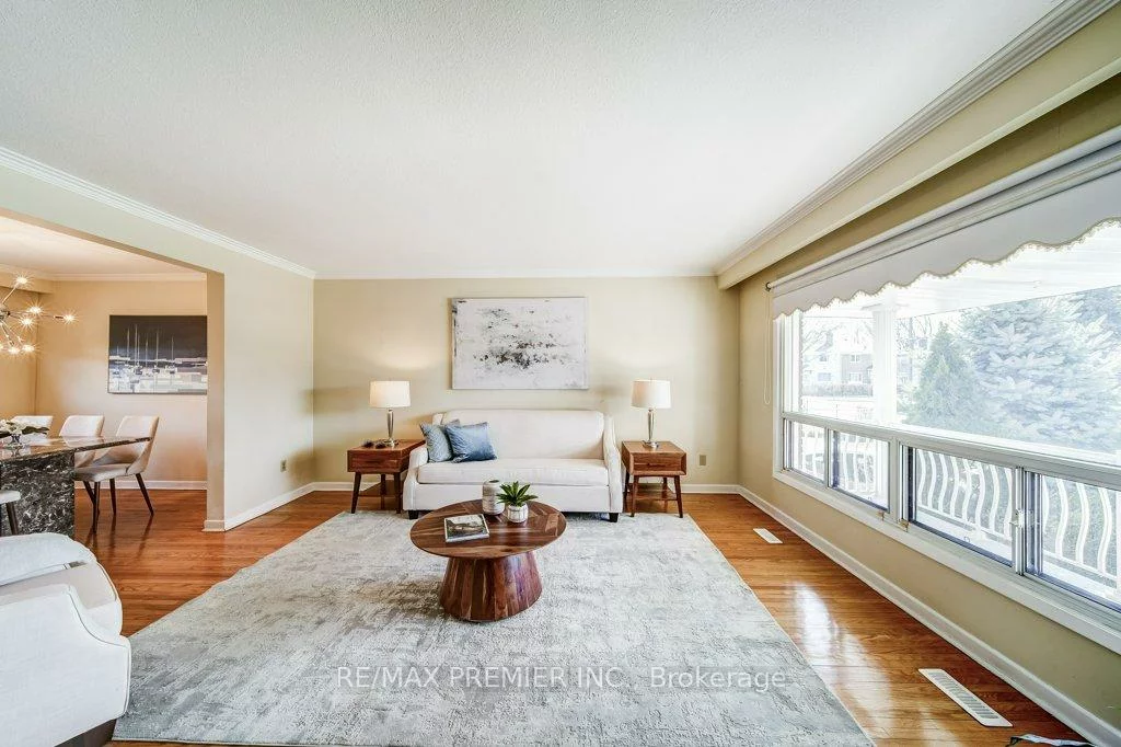 334, Rimilton, Alderwood, Toronto