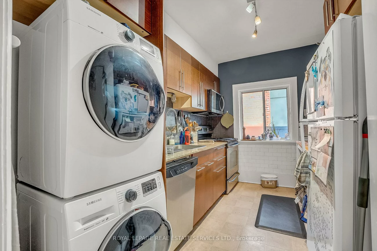 393*, Willard, Runnymede-Bloor West Village, Toronto