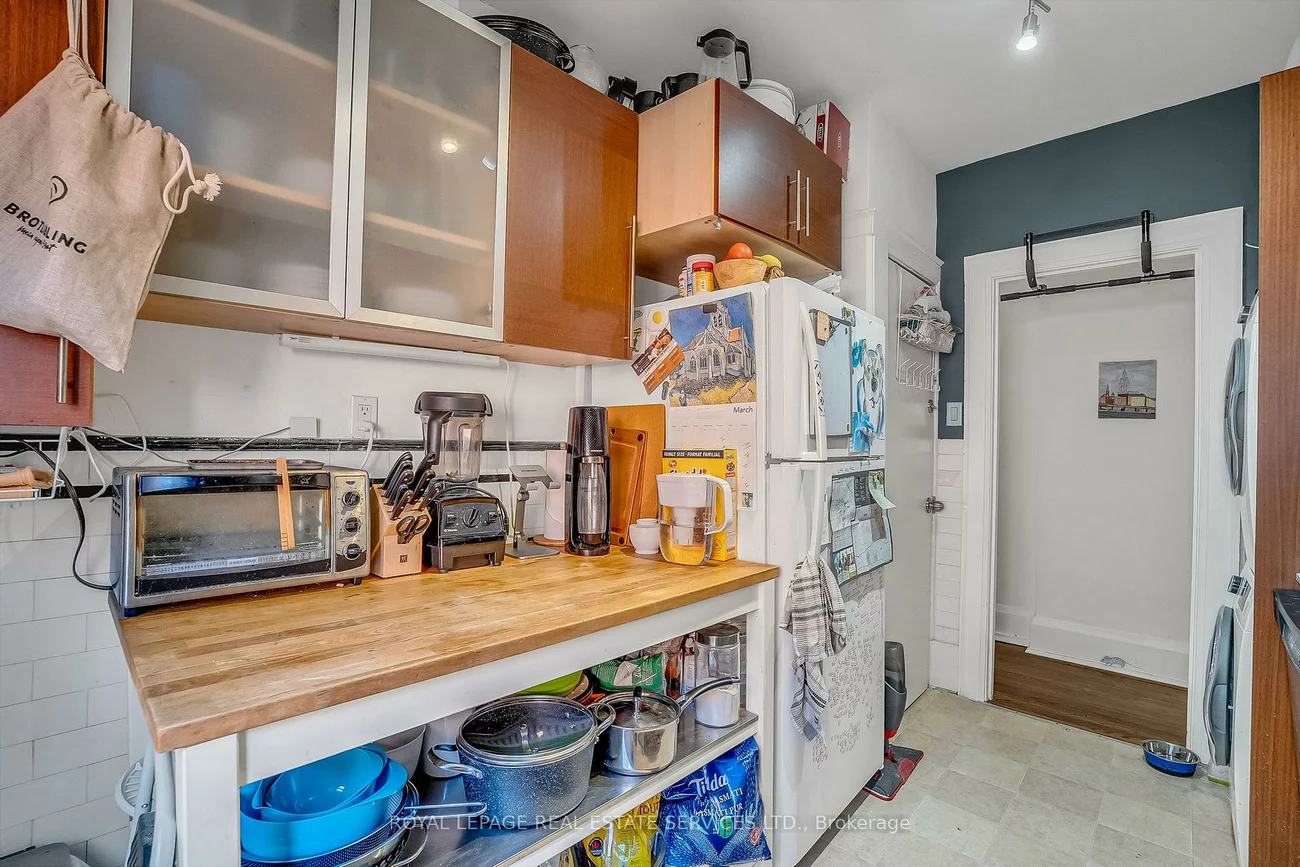 393*, Willard, Runnymede-Bloor West Village, Toronto