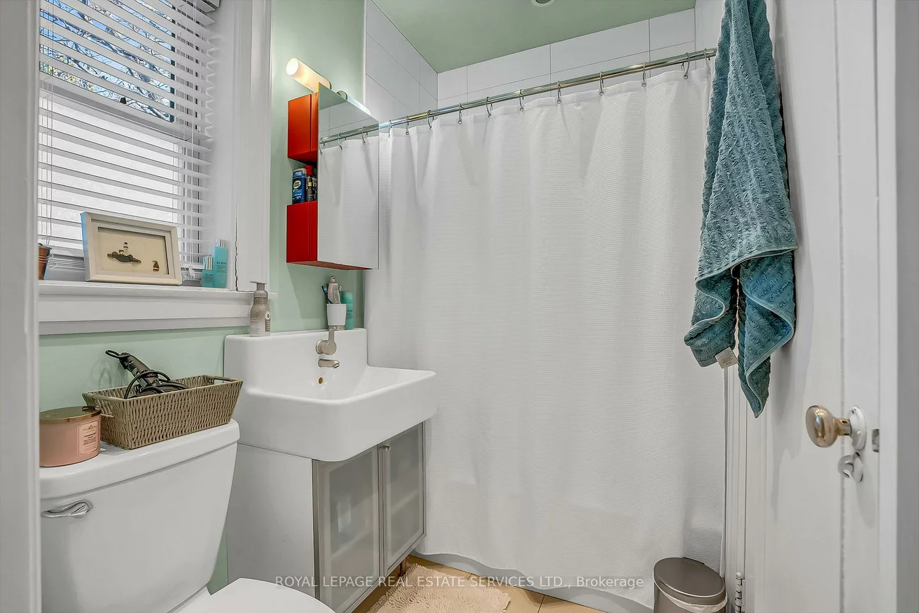 393*, Willard, Runnymede-Bloor West Village, Toronto