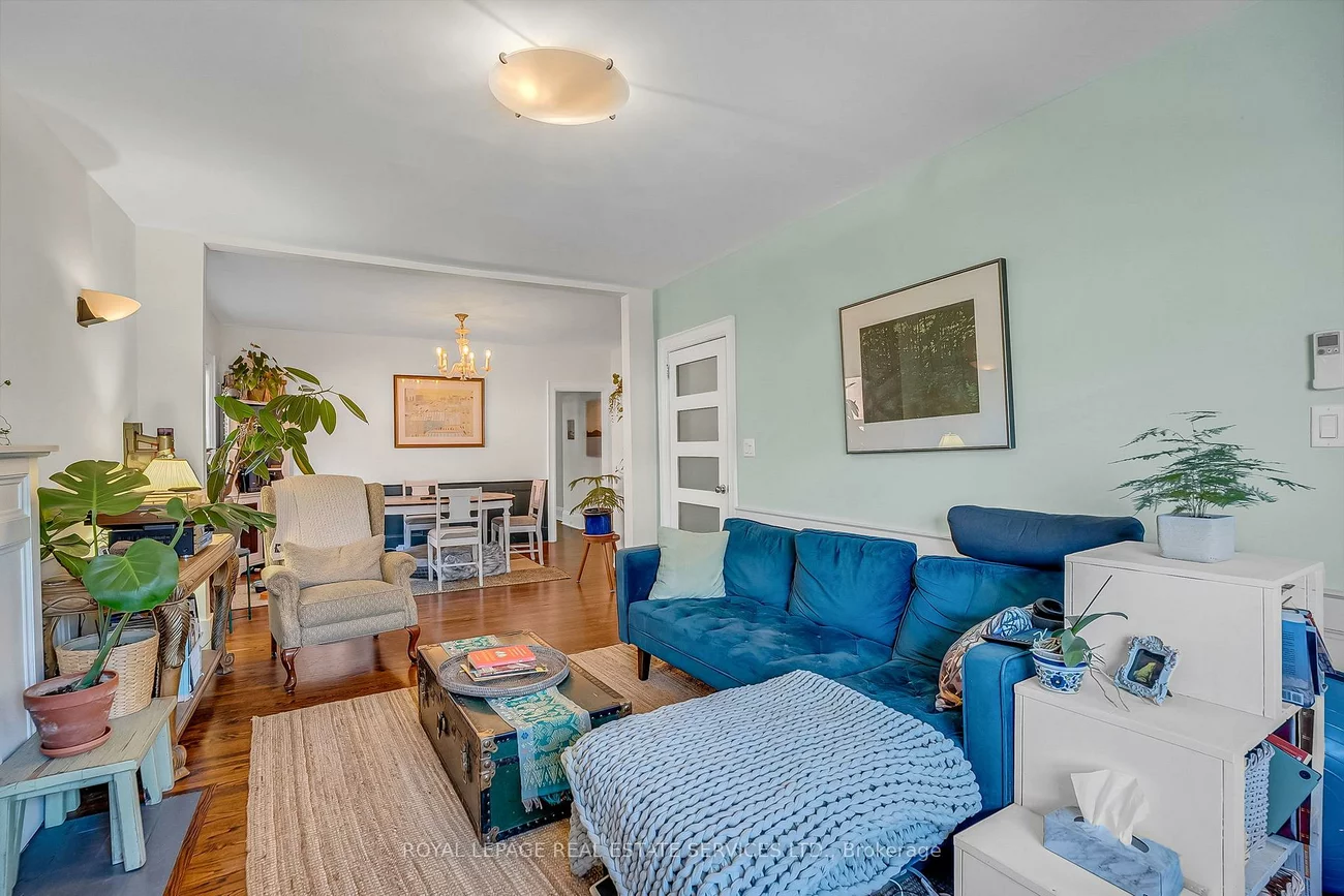 393*, Willard, Runnymede-Bloor West Village, Toronto