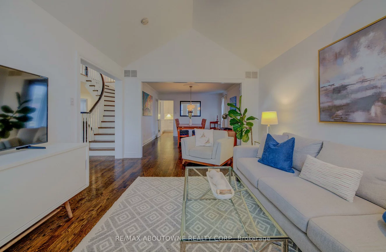 20, Martin Grove, Islington-City Centre West, Toronto