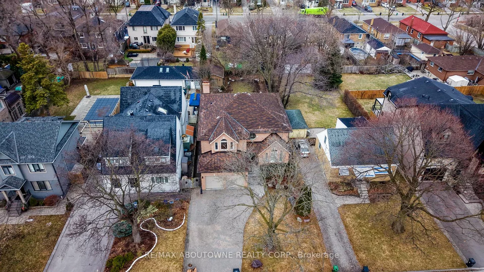 20, Martin Grove, Islington-City Centre West, Toronto