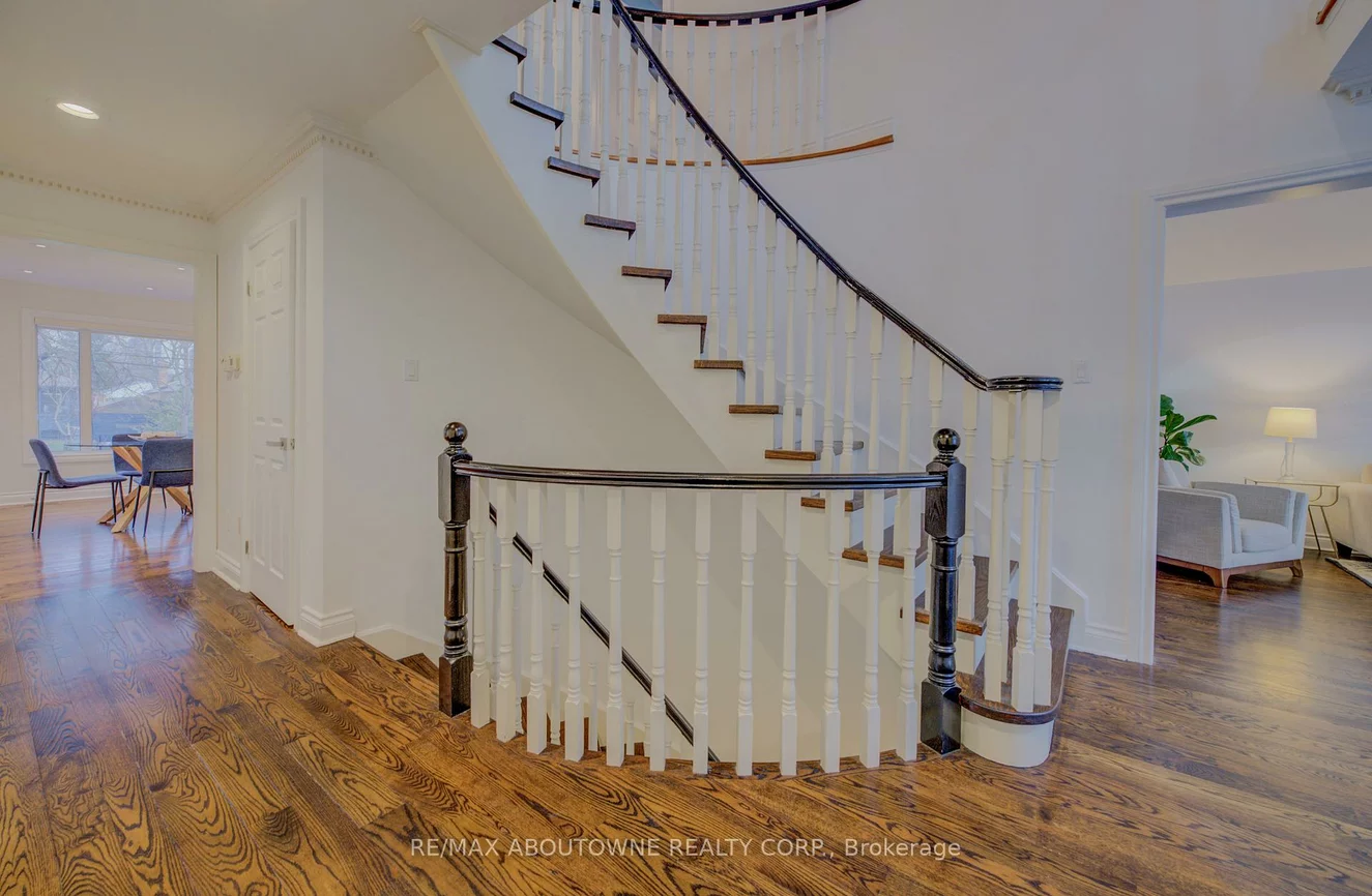 20, Martin Grove, Islington-City Centre West, Toronto