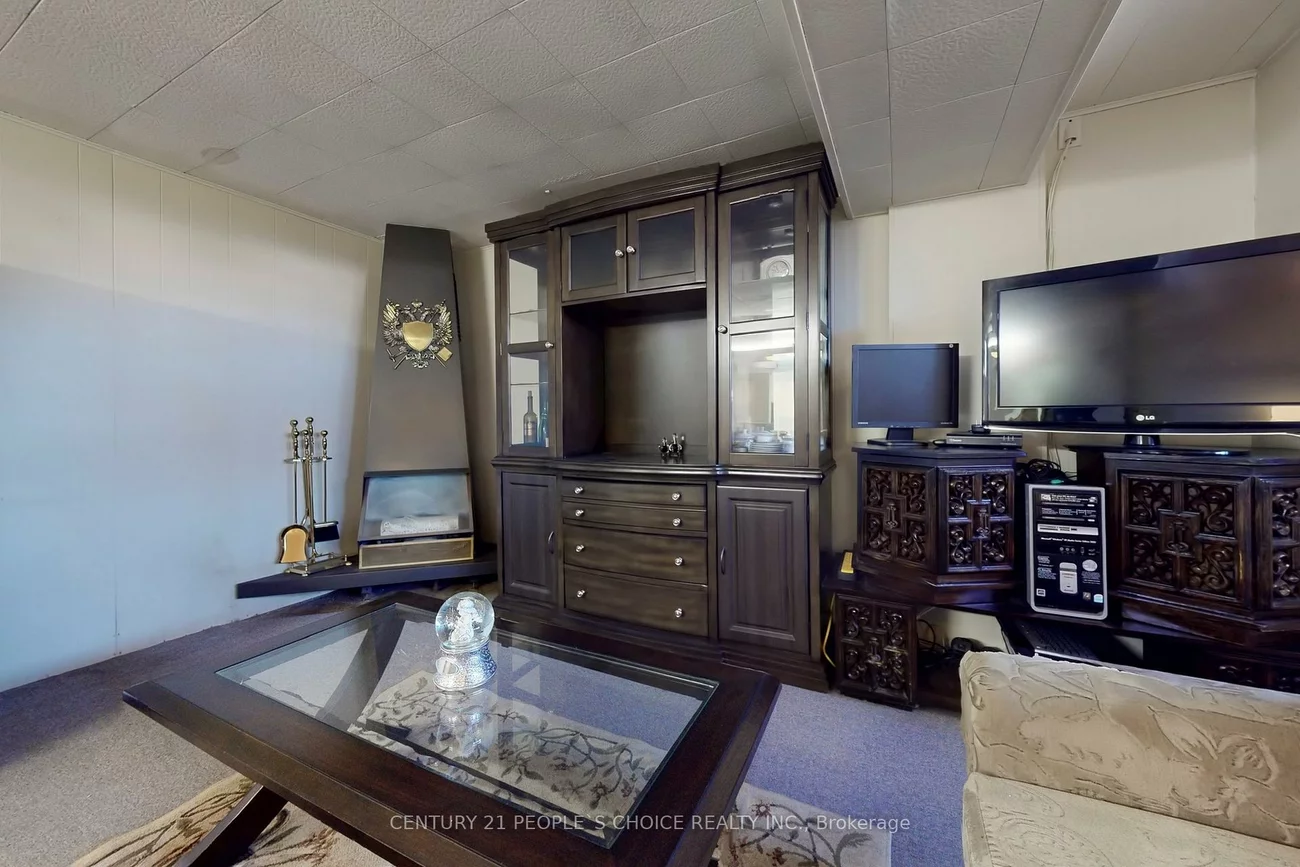 35, Westhumber, West Humber-Clairville, Toronto