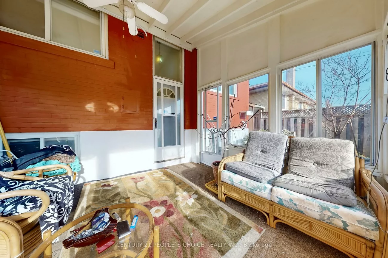 35, Westhumber, West Humber-Clairville, Toronto