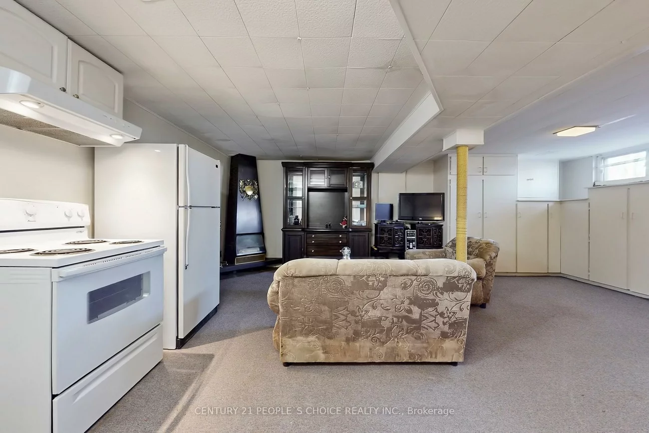 35, Westhumber, West Humber-Clairville, Toronto