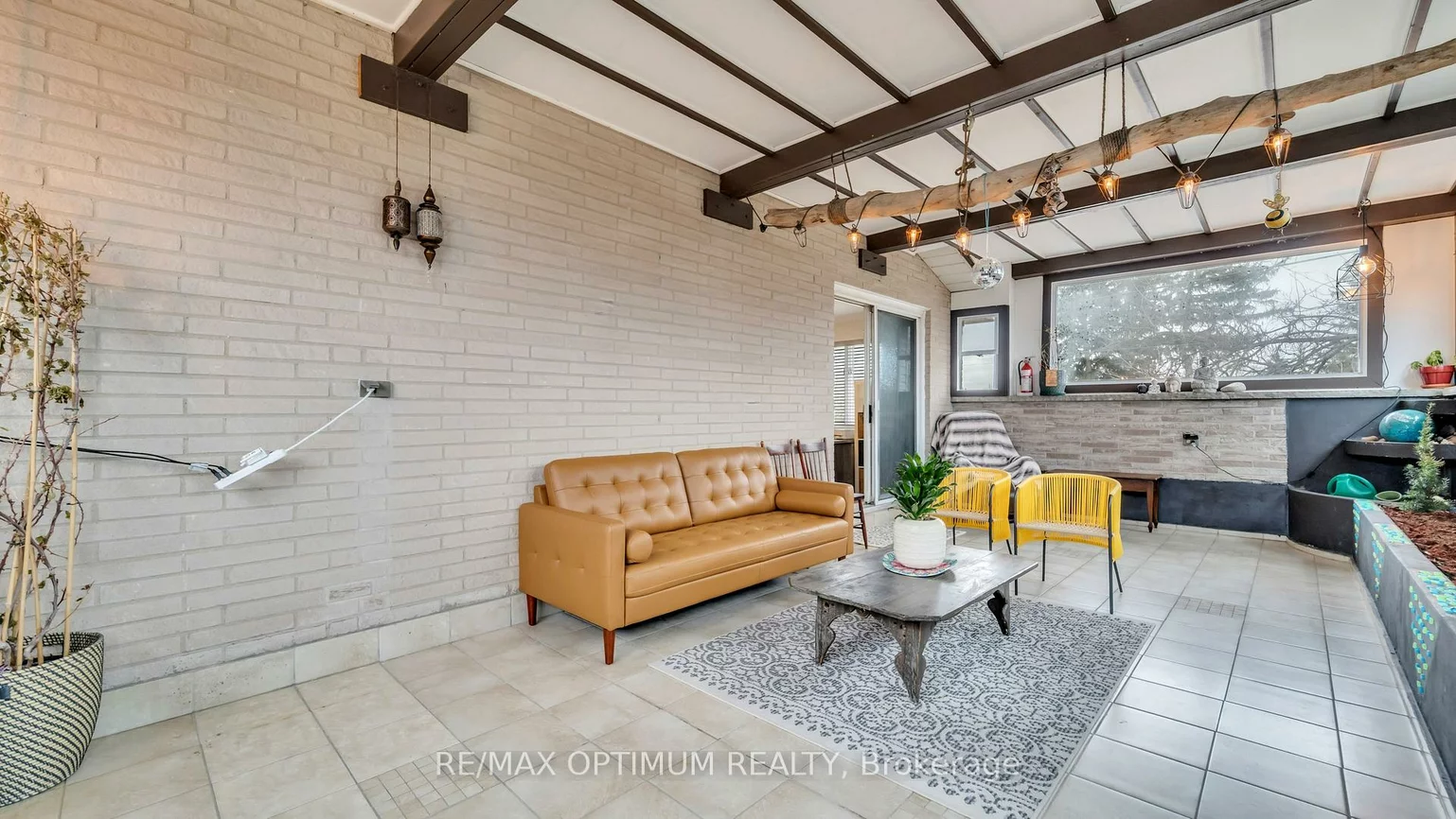 1, Dundee, York University Heights, Toronto