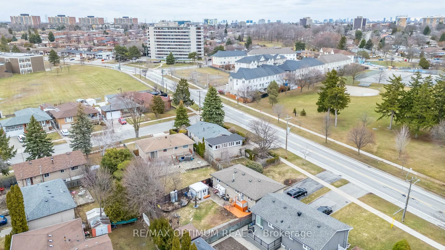 1, Dundee, York University Heights, Toronto