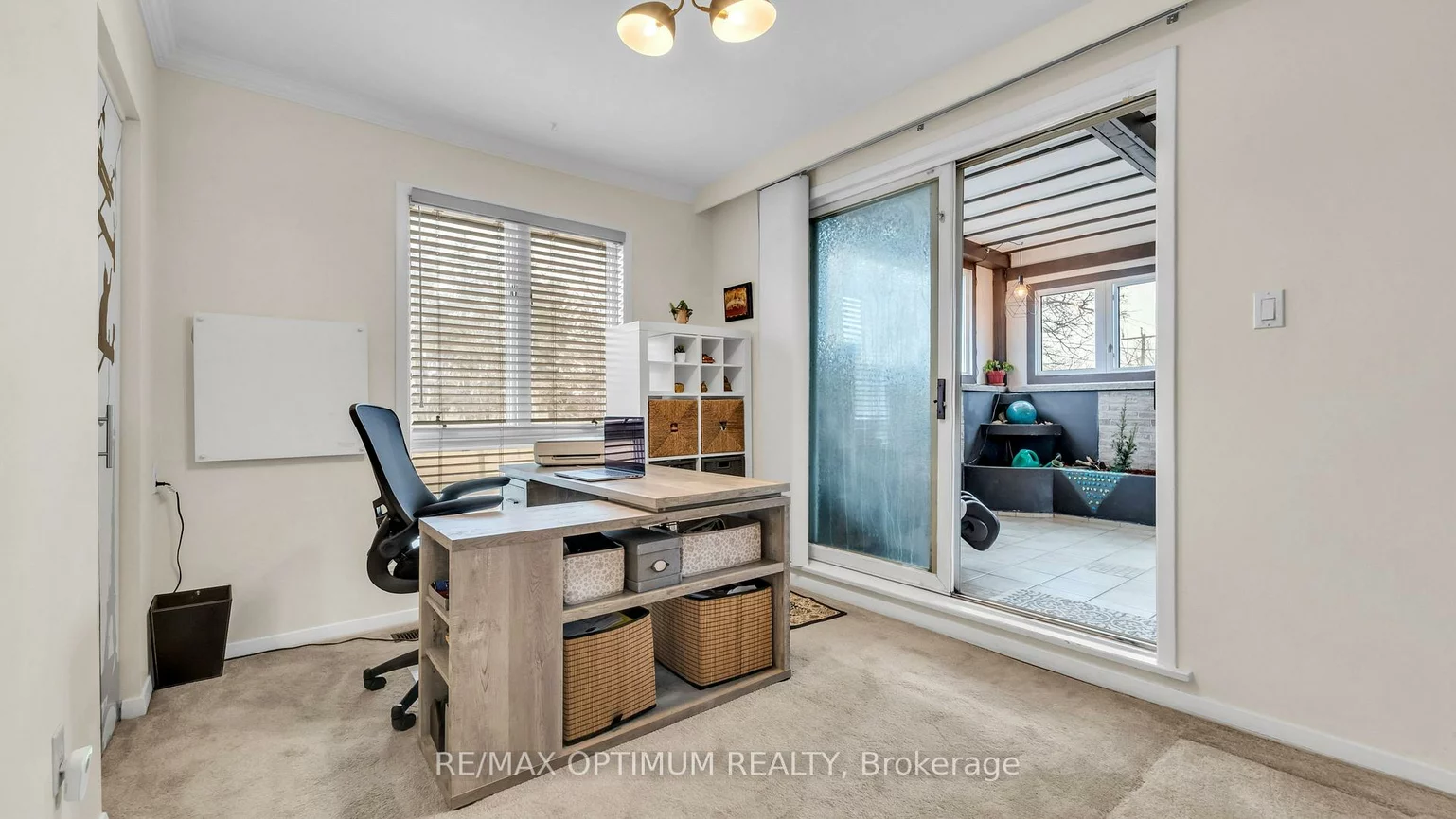 1, Dundee, York University Heights, Toronto