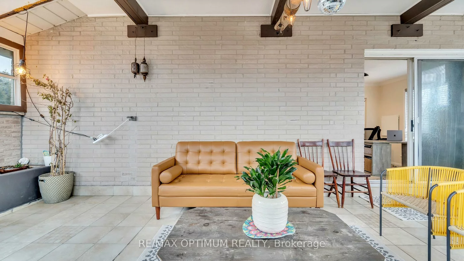 1, Dundee, York University Heights, Toronto