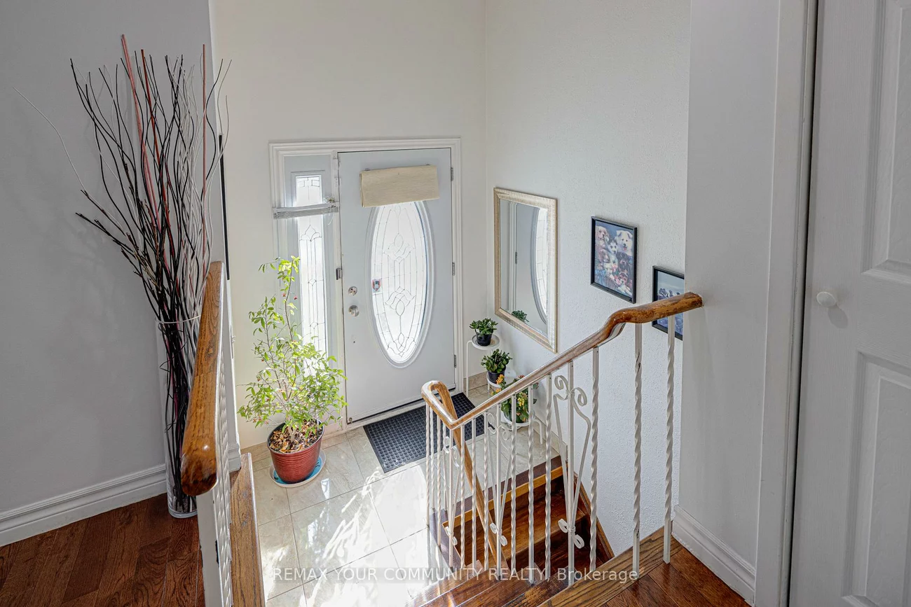 270, Grandravine, Glenfield-Jane Heights, Toronto