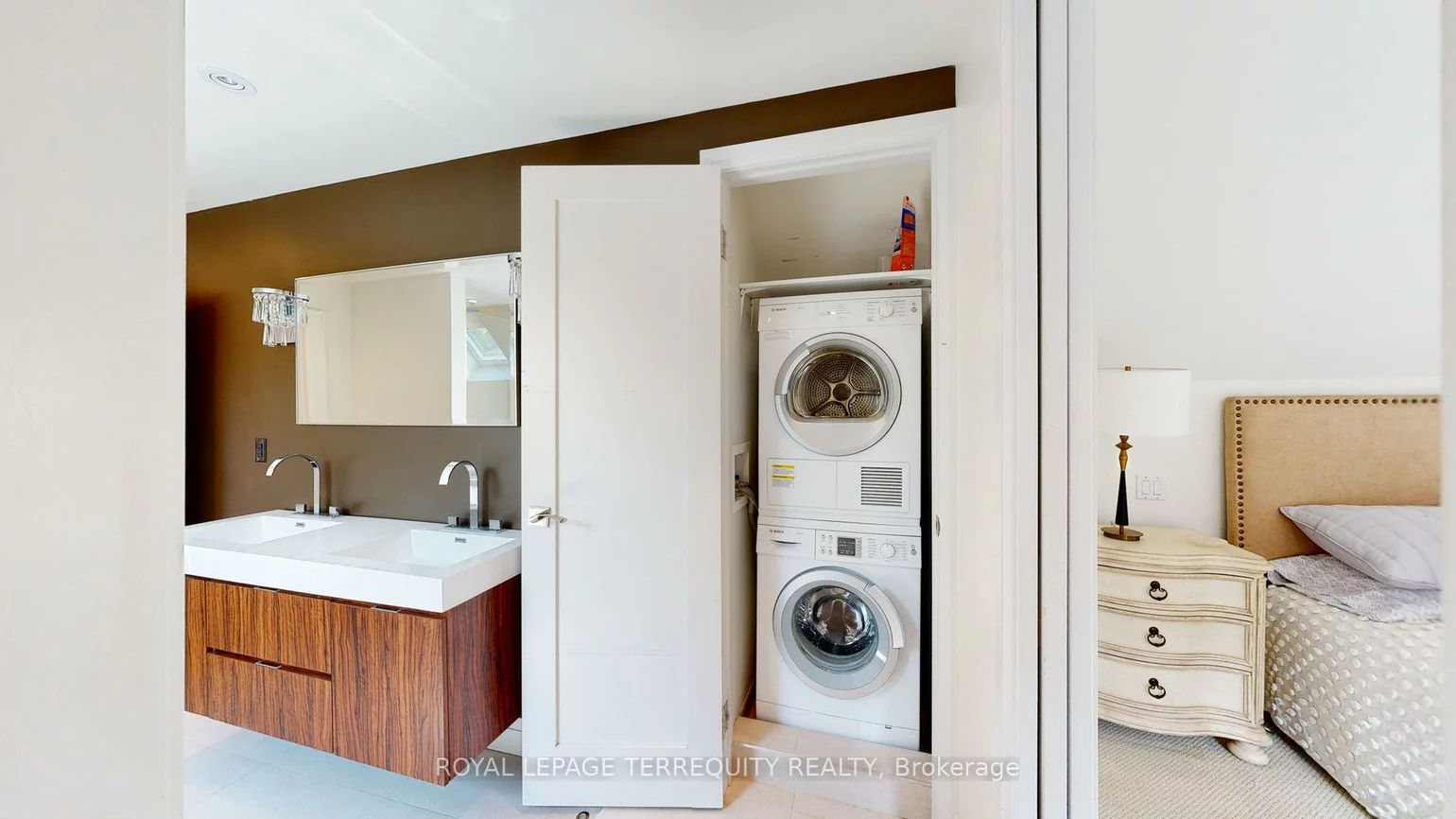 65, Burnhamthorpe, Islington-City Centre West, Toronto