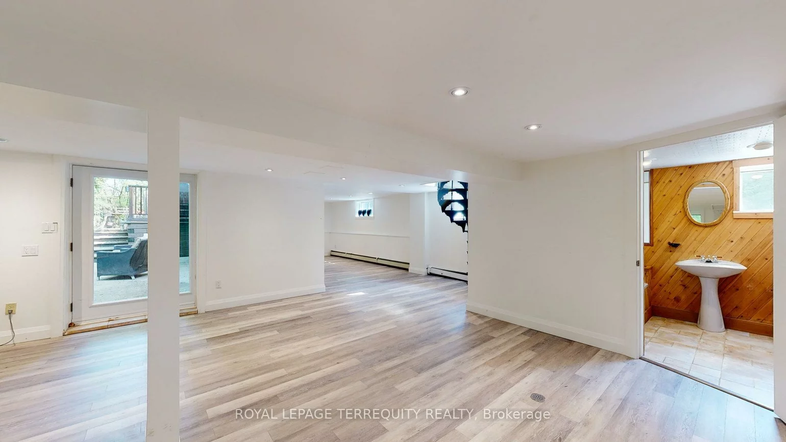 65, Burnhamthorpe, Islington-City Centre West, Toronto