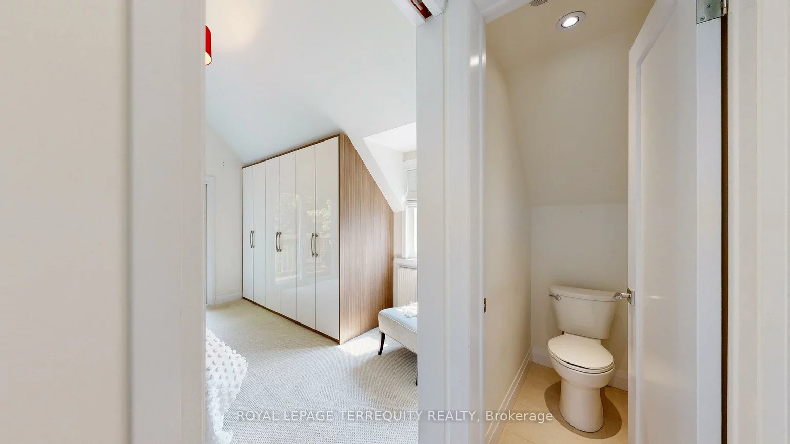 65, Burnhamthorpe, Islington-City Centre West, Toronto